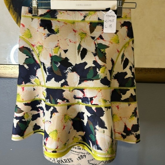 J crew size 2 skirt - Picture 1 of 4